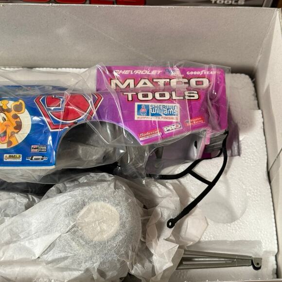 1:24 Racing‎ Jim Epler Toys “R” Us 2001 Chevy Camaro NHRA Funny Car Diecast 1/24 - Picture 6 of 9